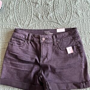 Time and Tru Women's Black Denim Shorts